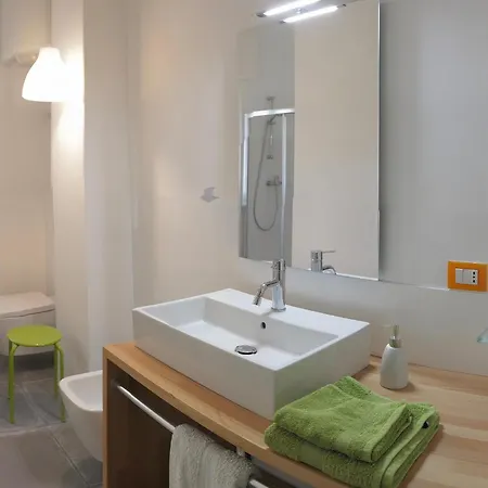 Apartamento 120 Mq. Nel Centro Storico Di Aosta
